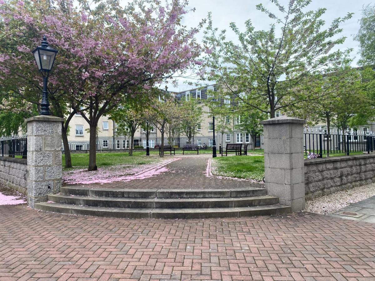 Ground Floor Central 1 Bed With Parking أبردين المظهر الخارجي الصورة